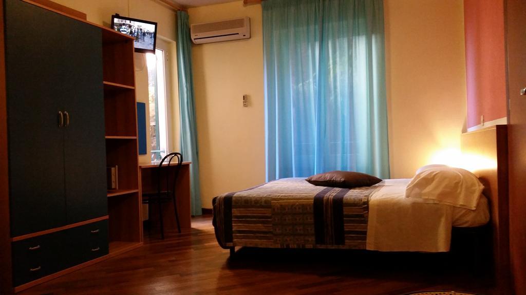 كامولّي Augusta Albergo B&B المظهر الخارجي الصورة